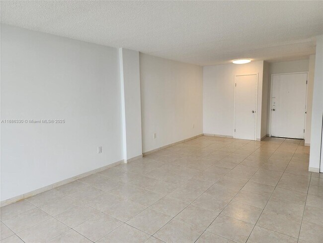 Building Photo - 2841 NE 163rd St