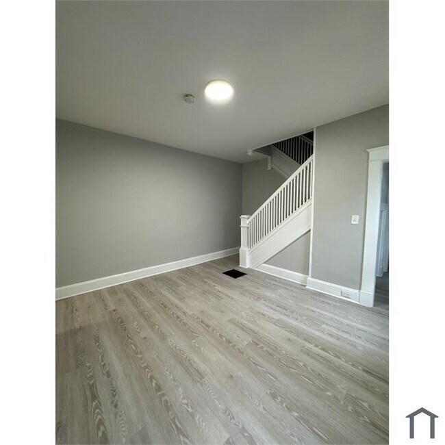 Foto del edificio - 3 Bedroom Rehabbed home