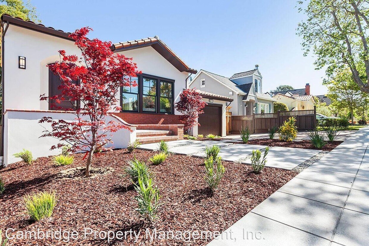 Primary Photo - 4 br, 5 bath House - 1412 Vancouver Ave.