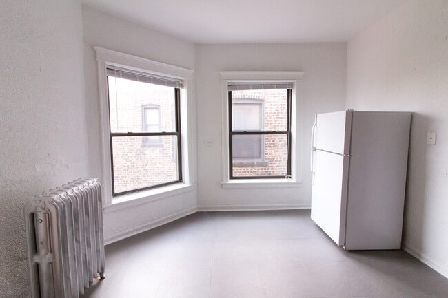 Interior Photo - 1515 E. 54th Street