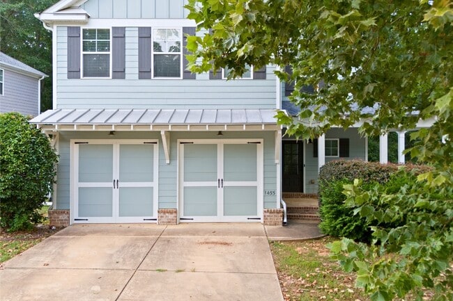 Photo - 1455 Reynolds Dr House