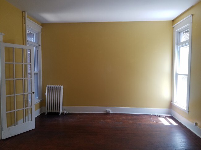 Building Photo - 105 W 29th St