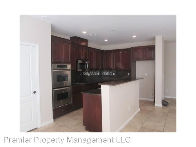 Building Photo - 5 br, 3.5 bath House - 7177 Los Banderos Ave