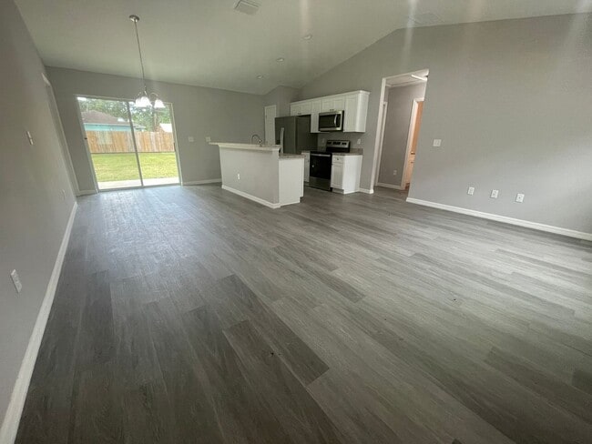 Building Photo - Brand-New 3BR/2BA Home in Ocala – Modern L...