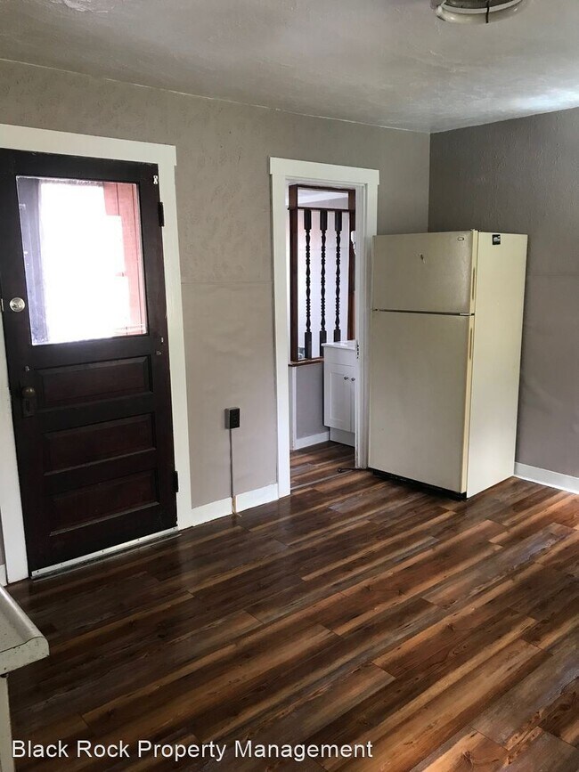Building Photo - 2 br, 1 bath House - 140 Patterson street