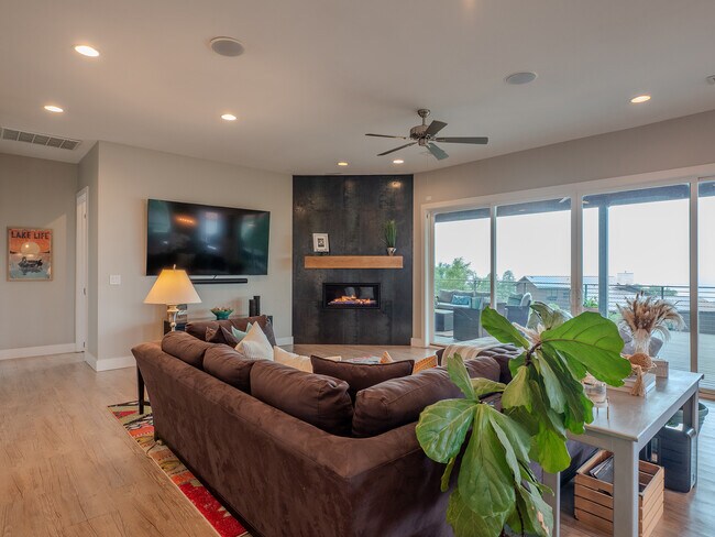 Building Photo - 4000 Javelina Cir