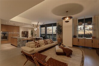 Building Photo - 500 Alton Rd