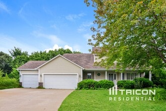 Building Photo - 13537 Dellwood Ct