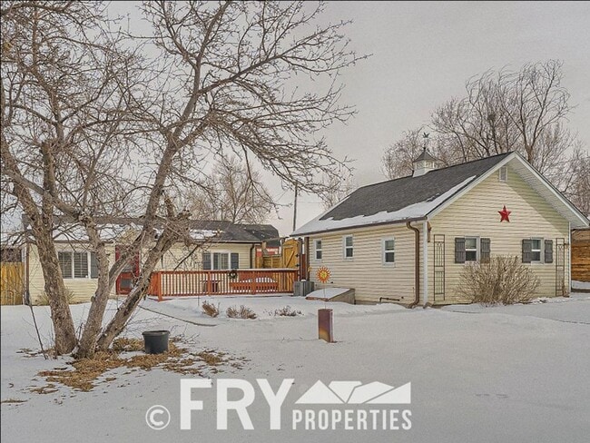 Updated home with carriage house situated a few minutes from downtown Belmar. - Updated home with carriage house situated a few minutes from downtown Belmar.