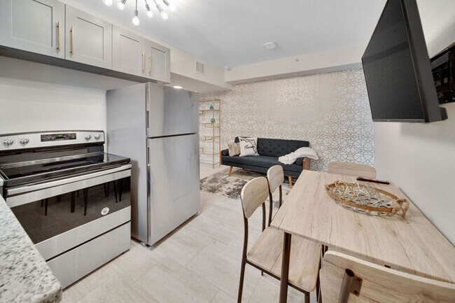 Foto del edificio - 2166 SW 14th Terrace