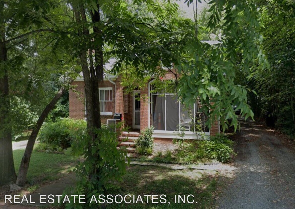 121 Kenan St, Chapel Hill, NC 27516 House Rental in Chapel Hill, NC