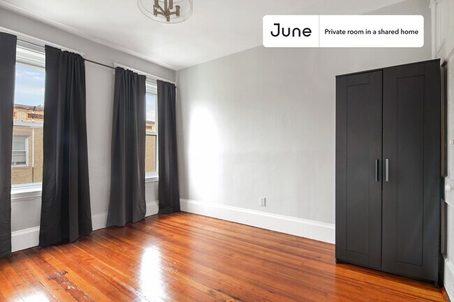 Foto del edificio - Room in Shared 4 bed/1 bath home
