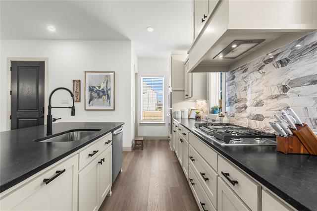 Foto del edificio - 15627 Rue Dr