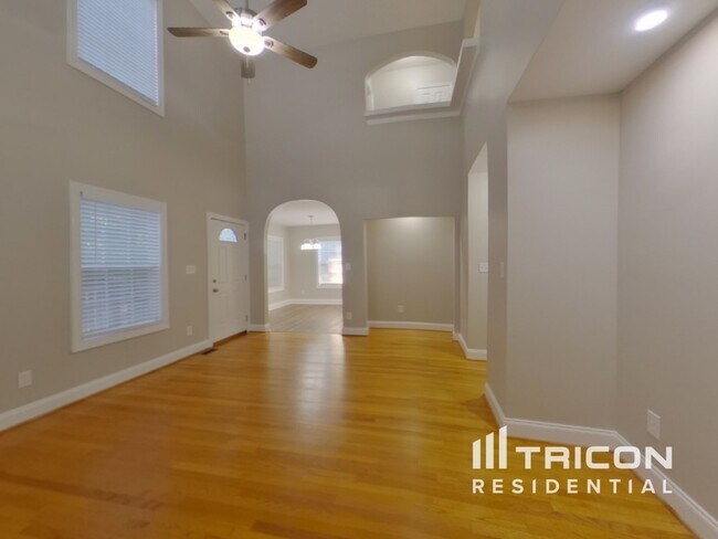 Foto del edificio - 6807 Ridge Haven Ln