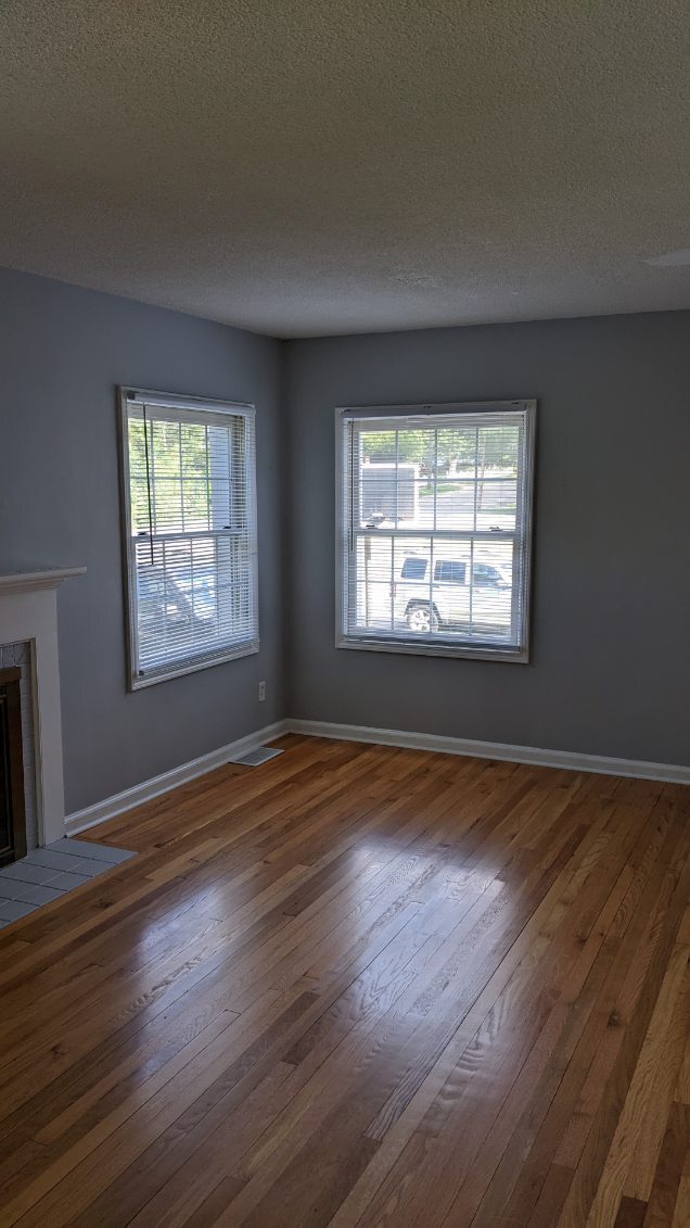 Foto del edificio - 578 Budlong St