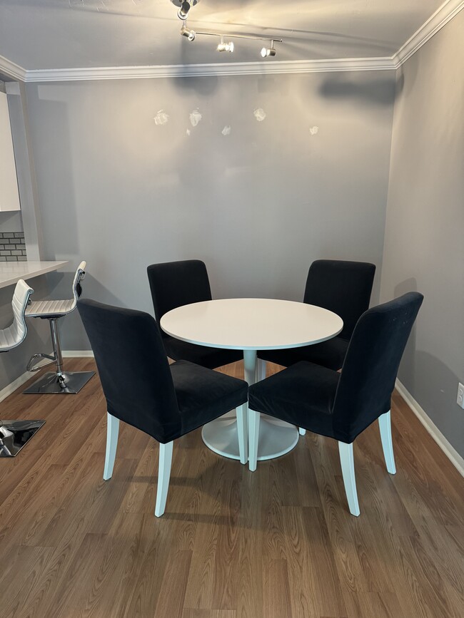 Building Photo - 311 Woodland Vlg