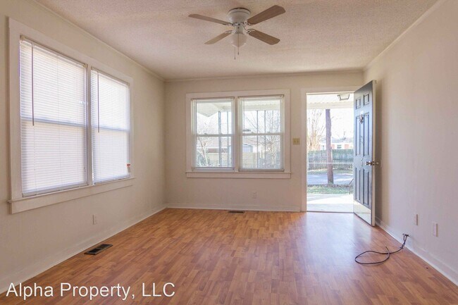 Building Photo - 3 br, 1 bath House - 5 Hunt Street