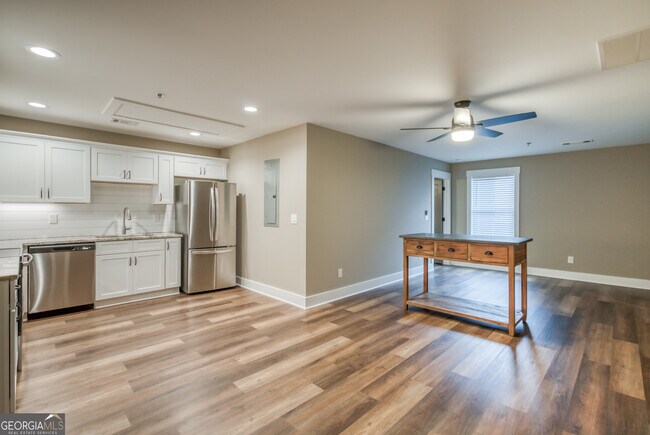 Foto del edificio - 224 Alcovy St