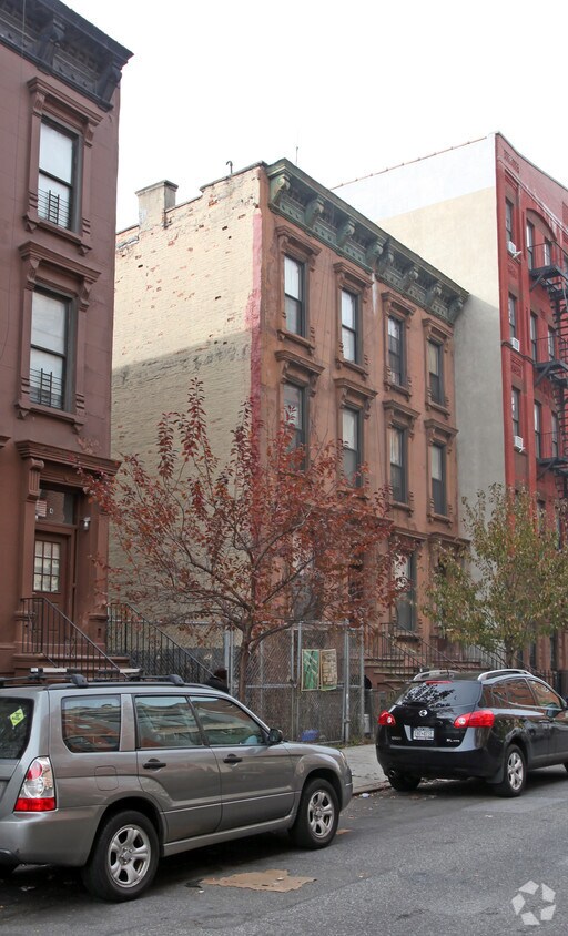 Primary Photo - 116-118 W 127th St