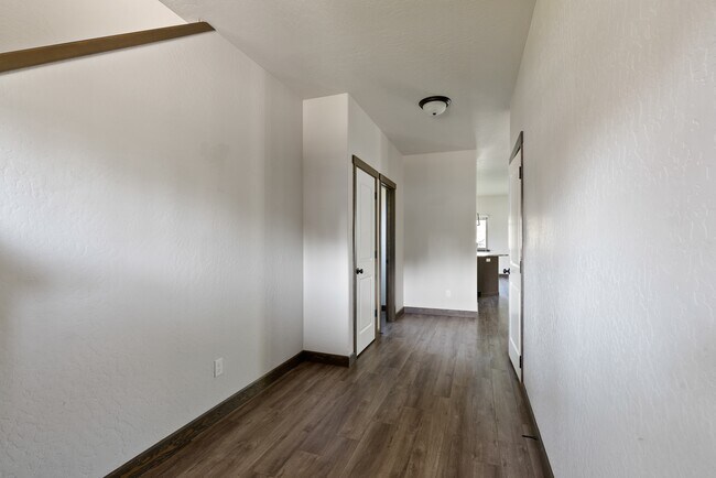 Foto del edificio - 6433 N Idlewood