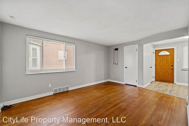Building Photo - 3 br, 2 bath House - 426 N 3rd St