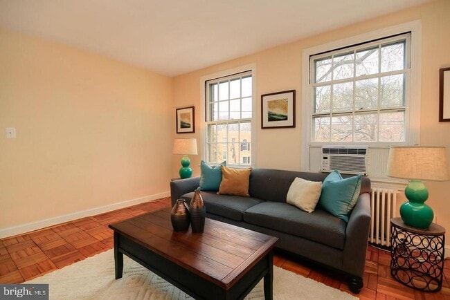 Foto del edificio - 2712 Ordway St NW