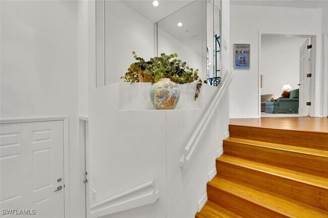 Building Photo - 27031 Lake Harbor Ct