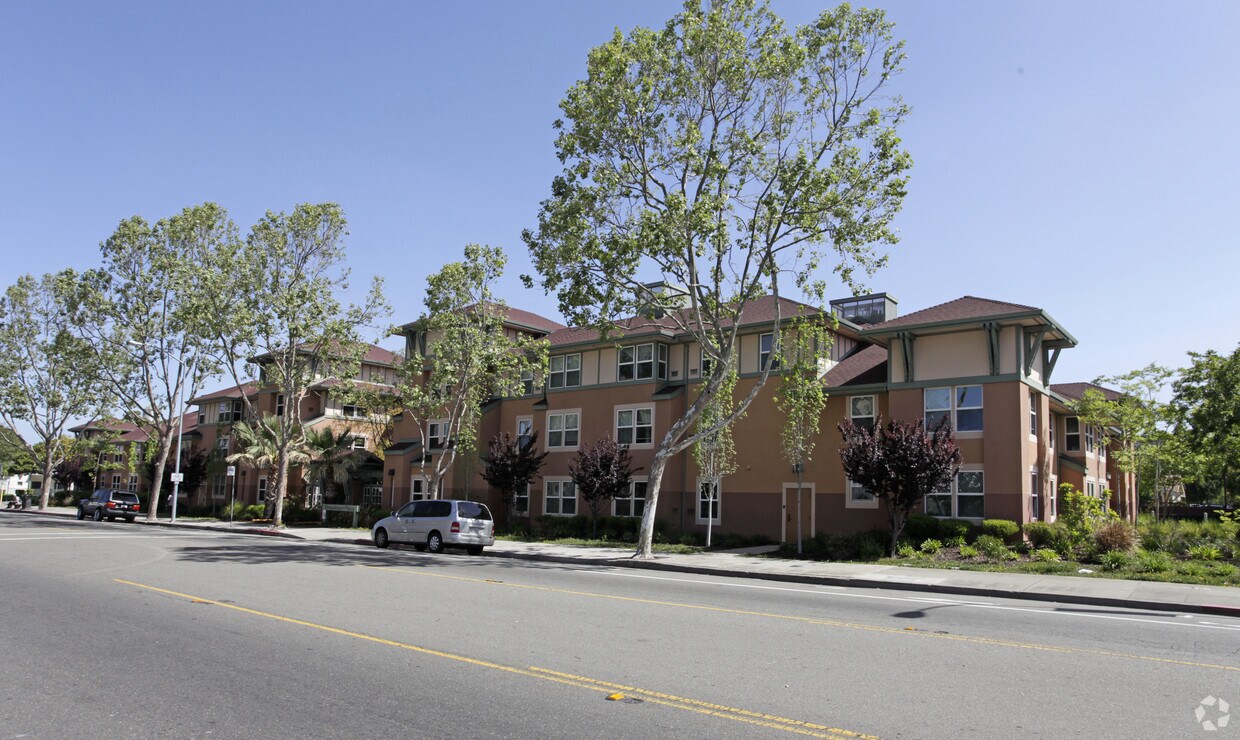 Foto principal - Broadmoor Plaza
