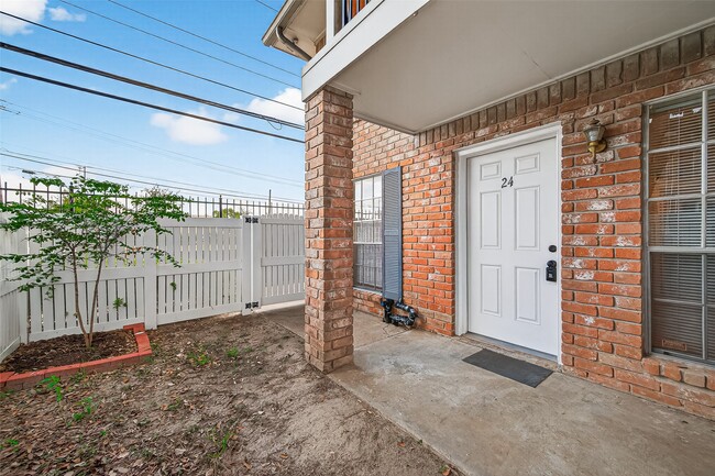 Foto del edificio - 14333 Memorial Dr