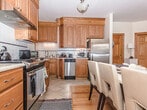 Primary Photo - 68 Phillips St
