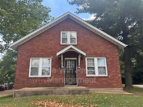 Building Photo - 424 Abston St