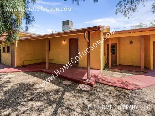 Building Photo - 1509 E Blacklidge Drive Unit 3: Four Bedro...