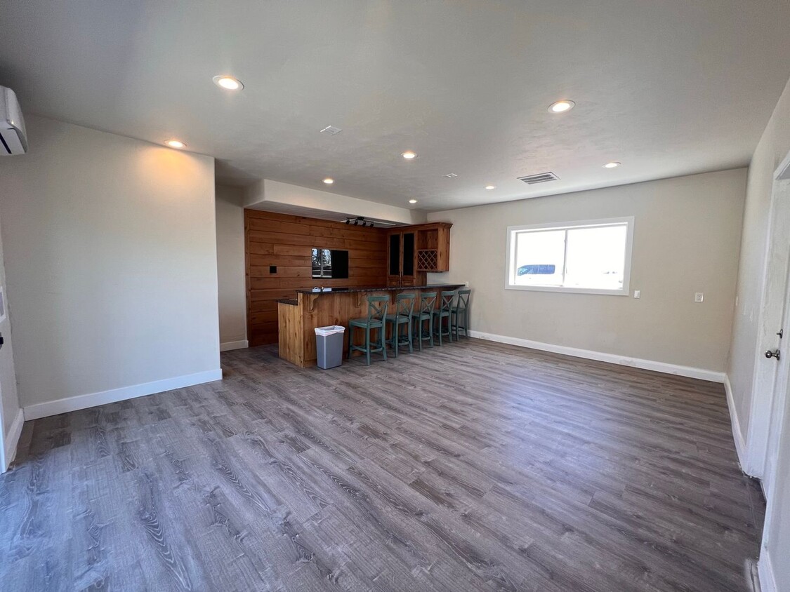 Primary Photo - Remodeled Studio Apartment In Hildale