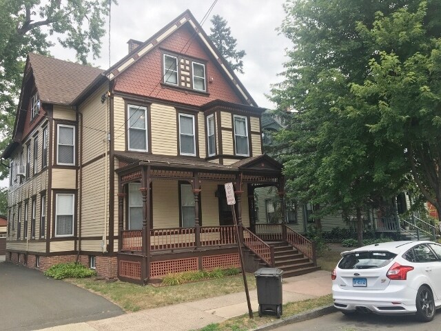 Primary Photo - 51 Avon St
