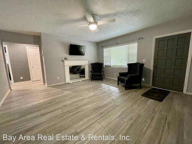 Building Photo - 3 br, 1.5 bath House - 11607 E Old Hillsbo...