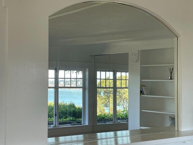 Building Photo - 1 Alexander Ave