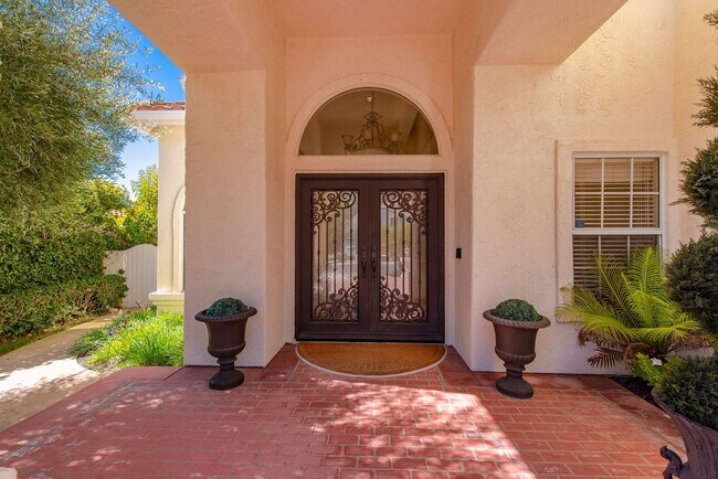 Foto del edificio - 2663 Yellowwood Dr