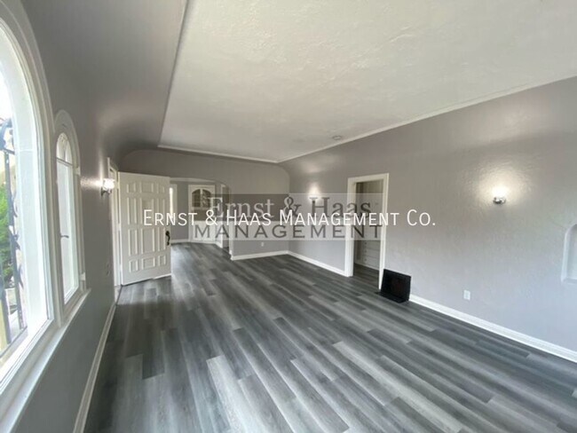 Building Photo - Beautiful 2 Bedroom 1 Bath Home in Long Be...