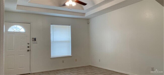 Foto del edificio - 9 Moonlight Ln