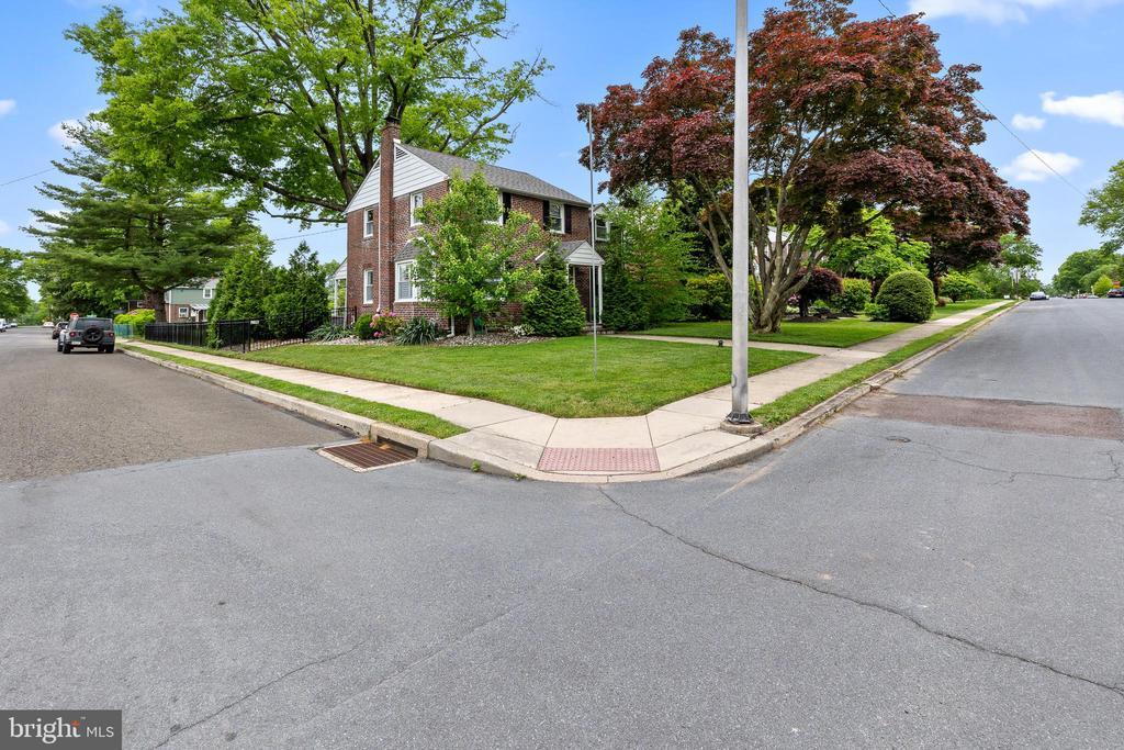 Primary Photo - 500 Delaware Ave