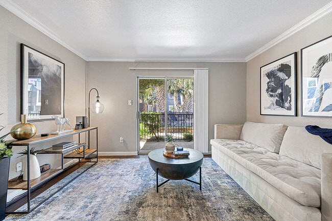 Foto del edificio - Austin Midtown Apartments