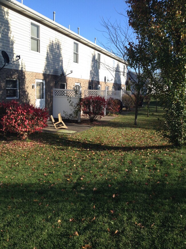 951 5th St, Canonsburg, PA 15317 Townhome Rentals in Canonsburg PA