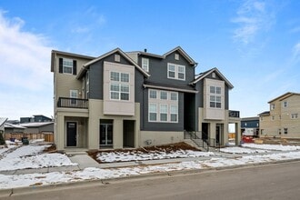 Building Photo - 6333 N Elmira St