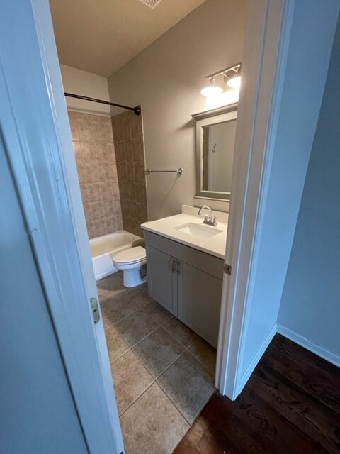 Foto del edificio - 107 Port Laz Ln