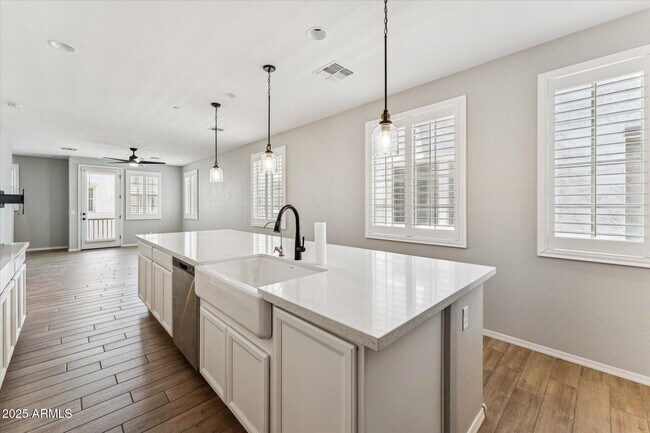 Foto del edificio - 1731 E Chelsea Ln