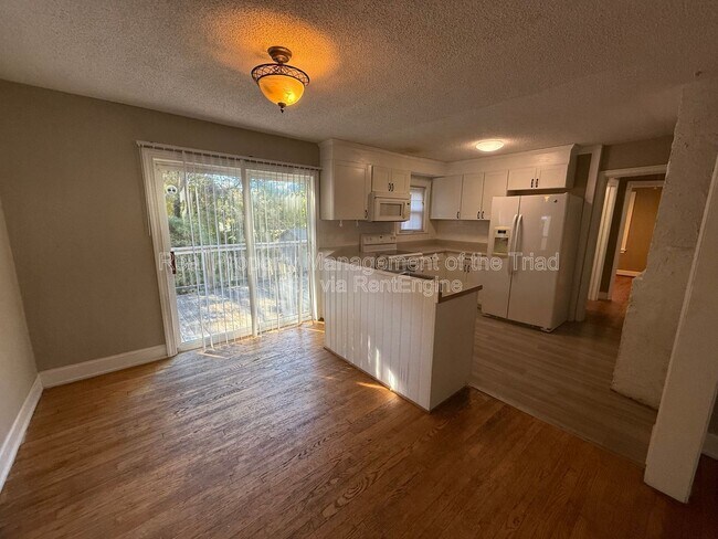 Foto del edificio - 2203 Maywood St