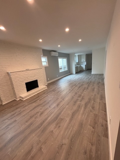 Foto principal - 7808 Weld St