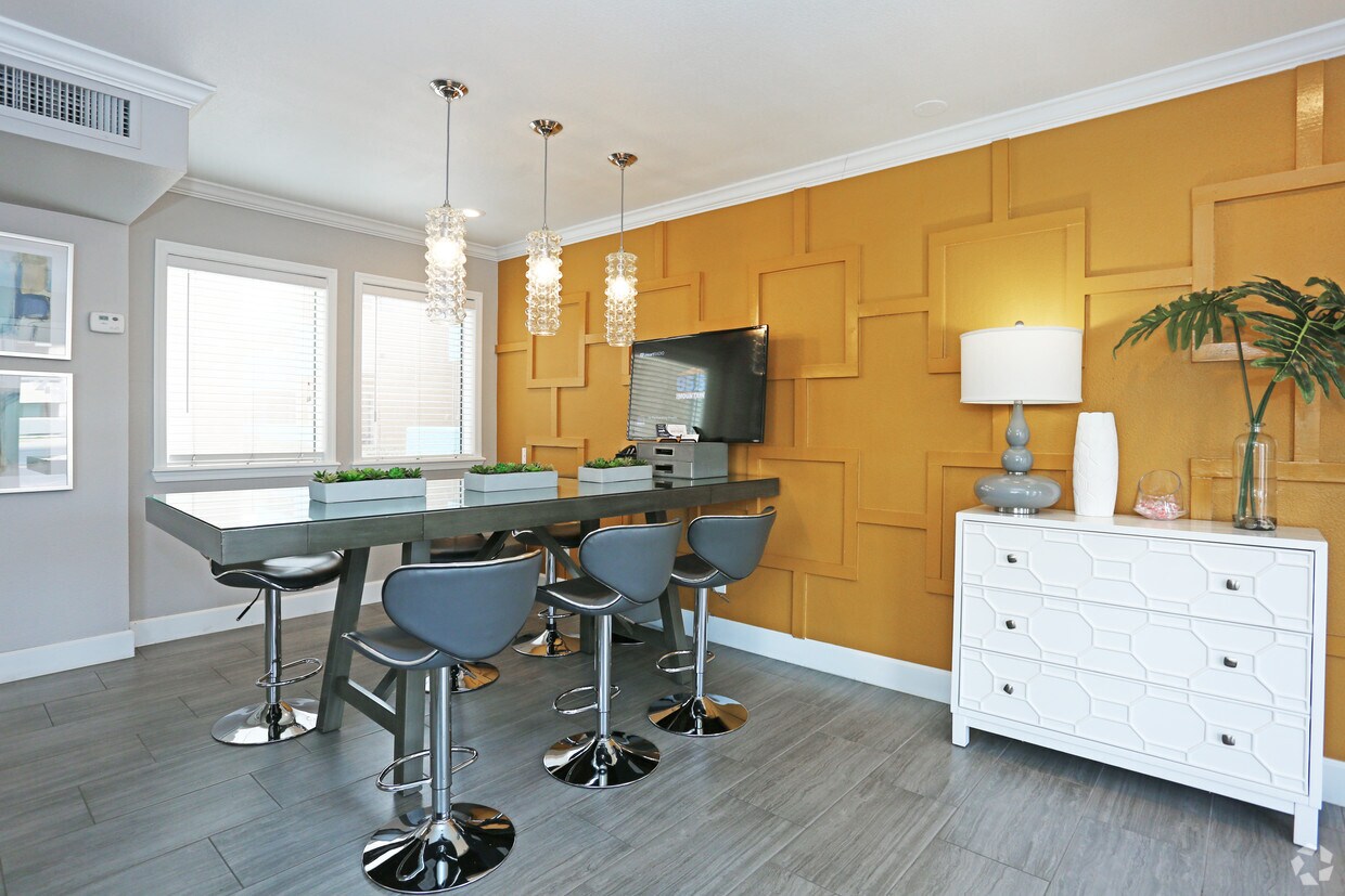 Westmount at the District Apartments 949 S Longmore St Mesa, AZ