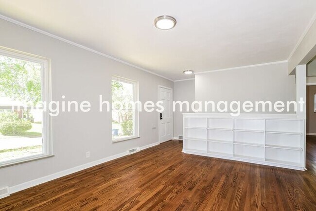 Building Photo - 8414 Rockhaven Ln