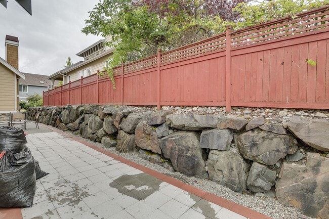 Building Photo - Beautiful 3 bedroom home in Issaquah Highl...